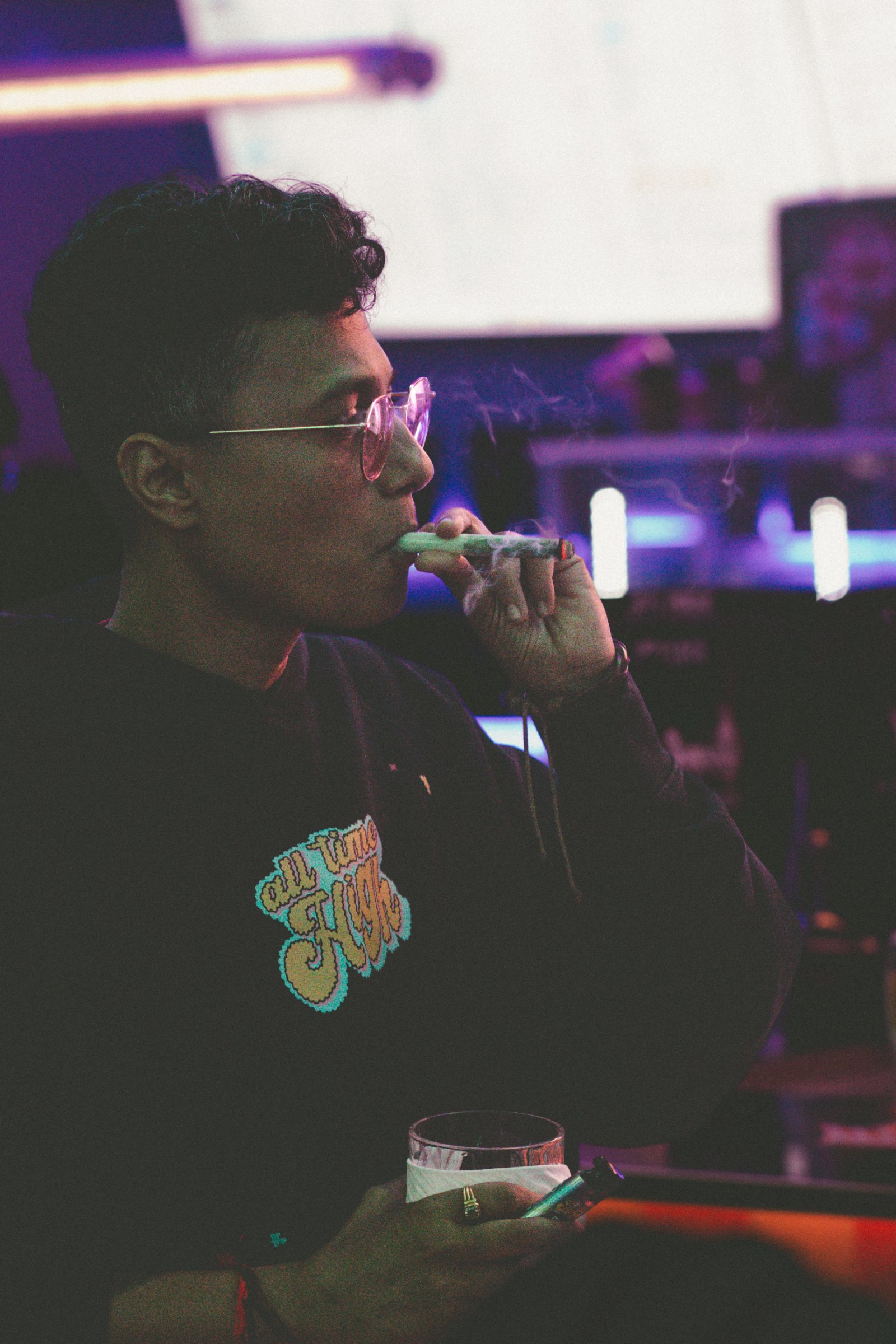 All Time High Soi 33, Phrom Phong - Blunt Rolling Competition - Activities event - Bangpot On Site