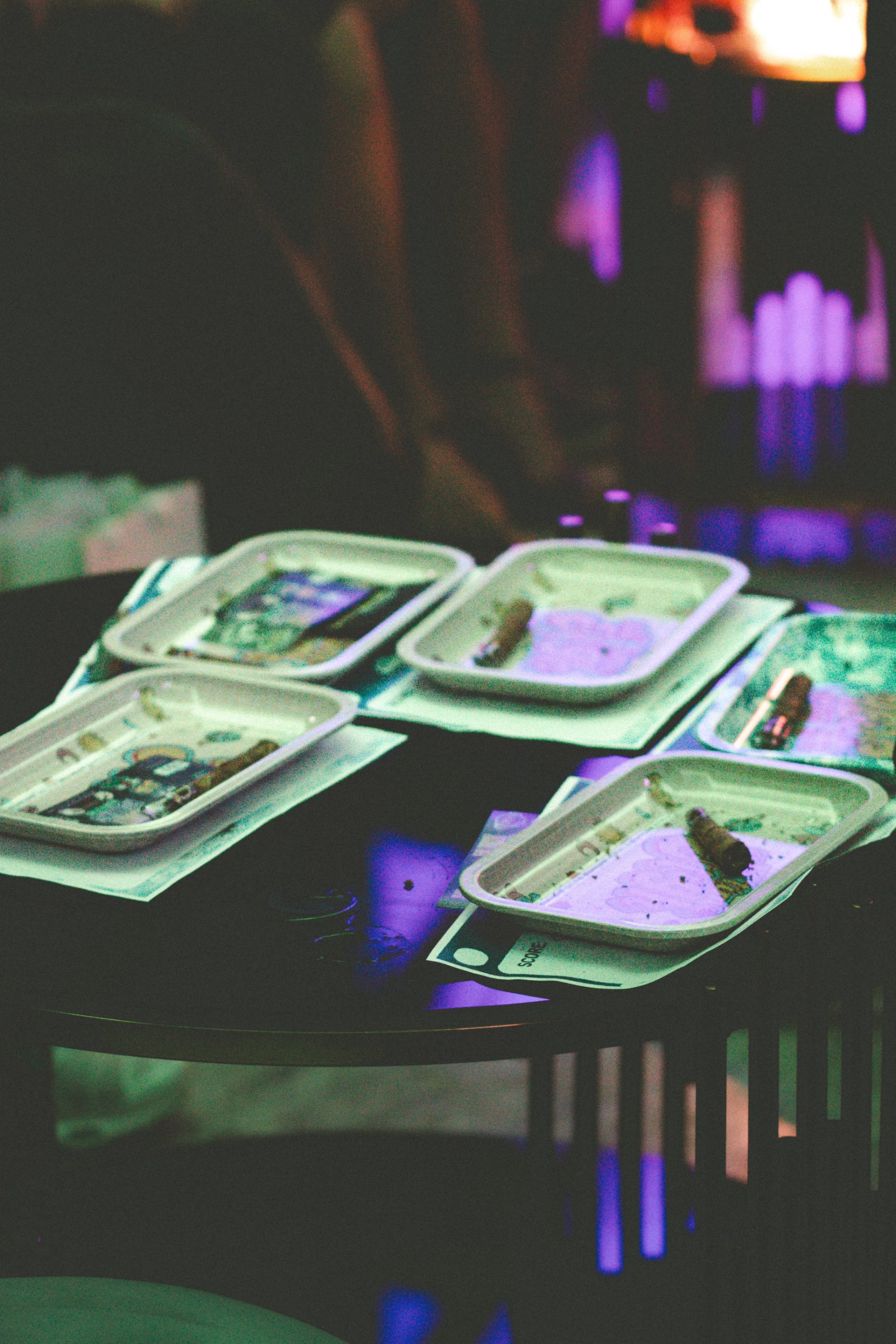 All Time High Soi 33, Phrom Phong - Blunt Rolling Competition - Activities event - Bangpot On Site